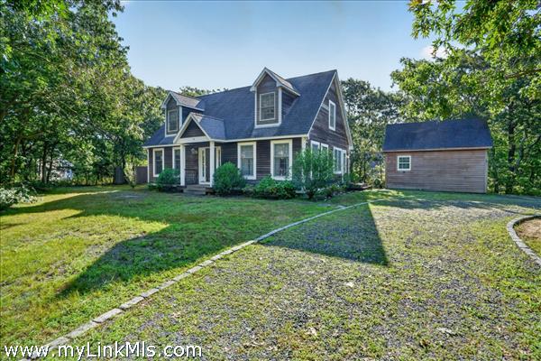 31 Dodgers Hole Road, Edgartown